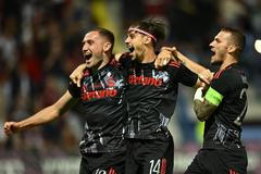 Fotbalisté Sparty slaví druhý gól v síti Liberce