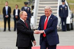 FILE PHOTO: U.S. President Trump meets with Russian President Putin in Alaska