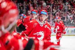 Radost hokejistů Třince ve čtvrtém čtvrtfinále play off proti Spartě