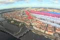 Legendární skupina Red Arrows proletěla nad Karlovým mostem