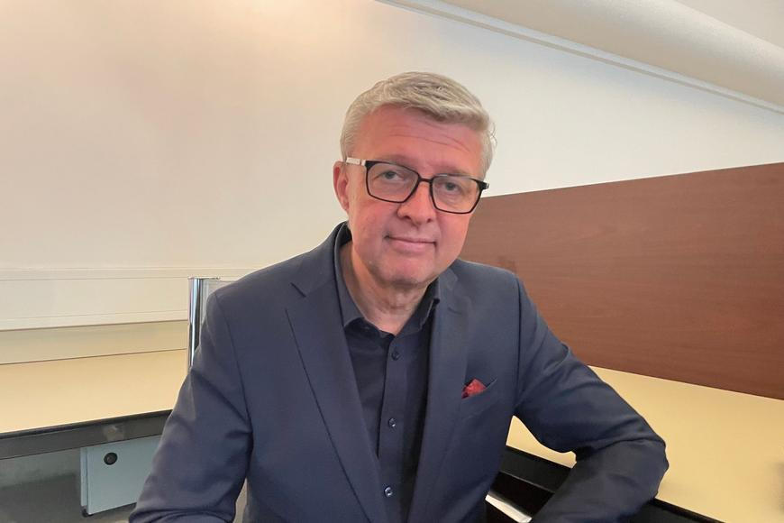 Rozhodnutí za stamiliardy. Do hry o další superzakázku se vrací Francouzi