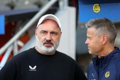 Jindřich Trpišovský a Kjetil Knutsen před zápasem Slavia - Bodö/Glimt v Lize mistrů