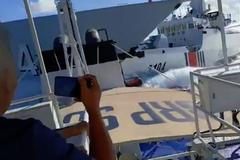 Čínská válečná loď narazila do vlastního plavidla pobřežní stráže při pronásledování filipínské lodi