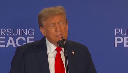 „Takhle dělal zuby…“ Forenzní psycholog popsal Trumpovu řeč těla při setkání s Putinem na Aljašce