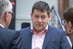 Patrik Nacher - Zasedání pražského zastupitelstva při volbě primátora Bohuslava Svobody ze SPOLU a nové Rady města