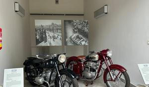 Výstava NTM motorky u Hradní stráže, zámek Lány srpen 2025