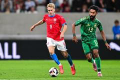 Debutant v reprezentaci Michal Beran při utkání se Saúdskou Arábií