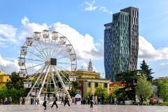 Albánie, Tirana, cestování, kultura, murál