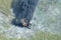 Sestřih ničení ruské mechanizované kolony vedené tanky u ukrajinského města Siversk