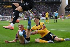 Premier League - Wolverhampton Wanderers v Burnley