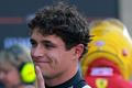 Lando Norris z McLarenu slaví triumf v kvalifikaci na Velkou cenu Mexika formule 1 2025