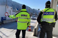 německo, rakousko, kontrola, covid, koronavirus