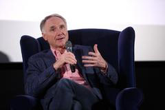 Dan Brown