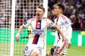 Pavel Šulc slaví vítězný gól Lyonu v utkání s Marseille