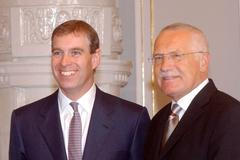 princ Andrew v Praze, Klaus, veterání