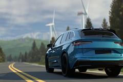 Ilustrační foto auto na silnici