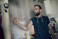 Byt či nebýt, dokument