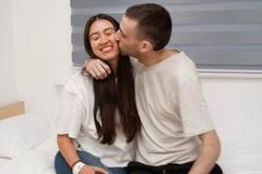 Izraelský pár rukojmích se po zadržení Hamasem v Gaze znovu sešel