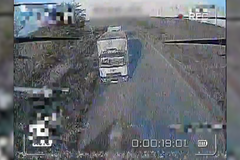 Rusové sdílejí záběry ze svého dronového útoku na konvoj OSN v Chersonu