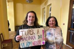 Na setkání s prezidentem zaujaly nejvíce. Následně překvapily, kdo je jim nejbližší