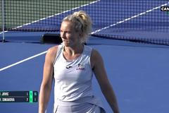 Sestřih zápasu Siniaková - Jovicová na turnaji ve Wu-chanu 2025