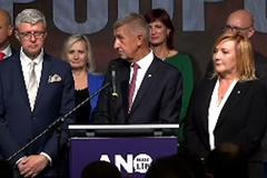 "Byl jsem v Pentagonu i FBI," řekl Babiš anglicky zahraniční novinářce