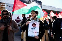 Protestující za svobodnou Palestinu v Římě