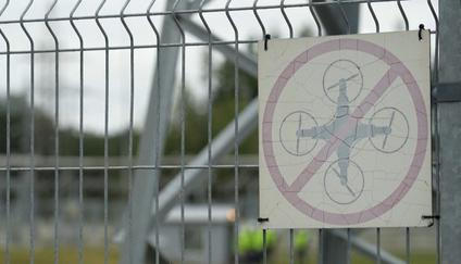 Východní křídlo NATO se spoléhá na bunkry a sítě proti dronům, aby ochránilo energetiku