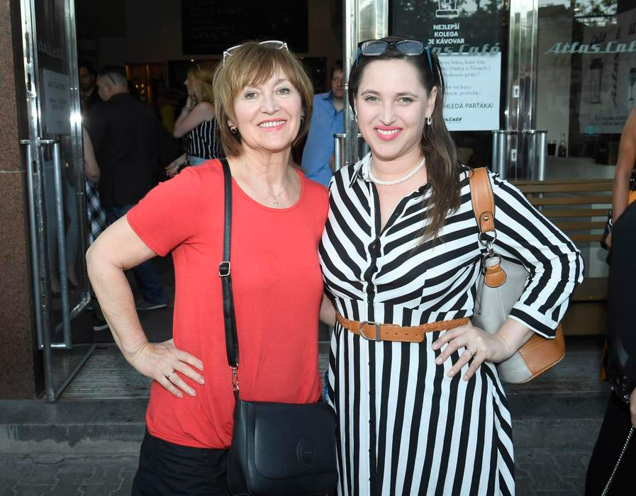 Petra Černocká a Bára Vaculíková