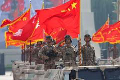 Tanky, rakety i Putin s Kimem. Peking oslavil 80 let od konce války ve velkém stylu