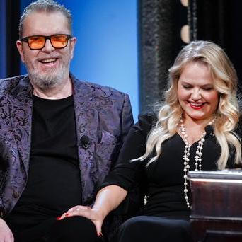 Zpěvák Richard Müller se svou druhou manželkou, top manažerkou Vandou Wolfovou