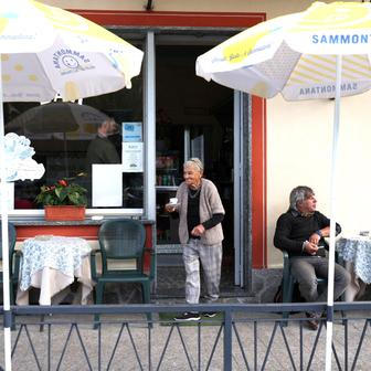 Tajemství dlouhověkosti v šálku kávy: 101. letá baristka Anna a její příběh