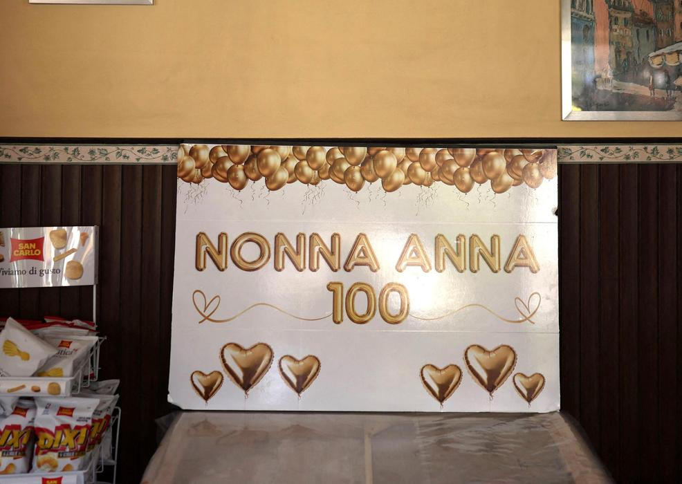 Tajemství dlouhověkosti v šálku kávy: 101. letá baristka Anna a její příběh