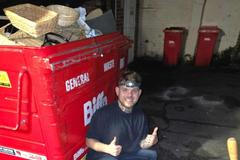 odpadky, muž, poklady