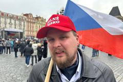 Spor o Babiše. Seniorka z Olomoucka debatovala s jeho velkým fanouškem před akcí Milionu chvilek