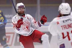 Jiří Průžek oslavuje gól pražské Slavie v první lize