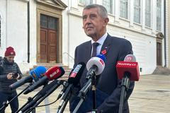 Předseda ANO Andrej Babiš odpovídá na otázky novinářů po setkání s prezidentem Petrem Pavlem  12. listopadu 2025