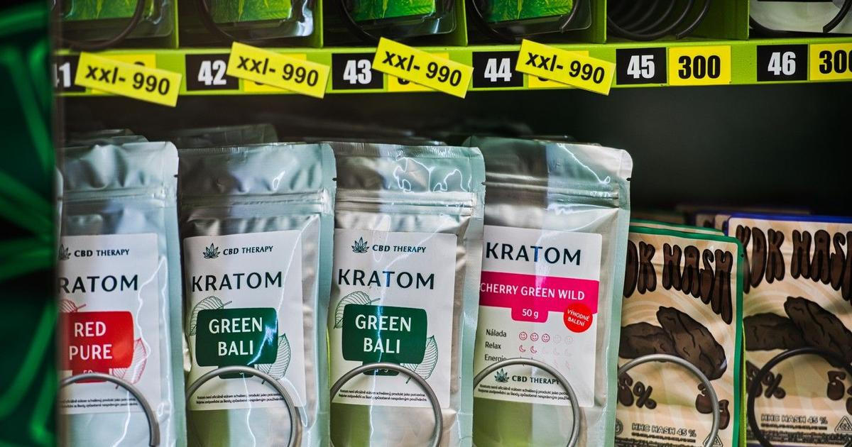 Regulace kratomu podle Babiše nefunguje, okamžitý zákaz ale neplánuje
