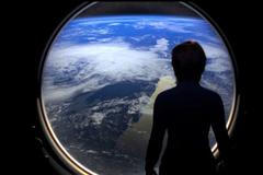 Vesmírné cestování Tokio New York