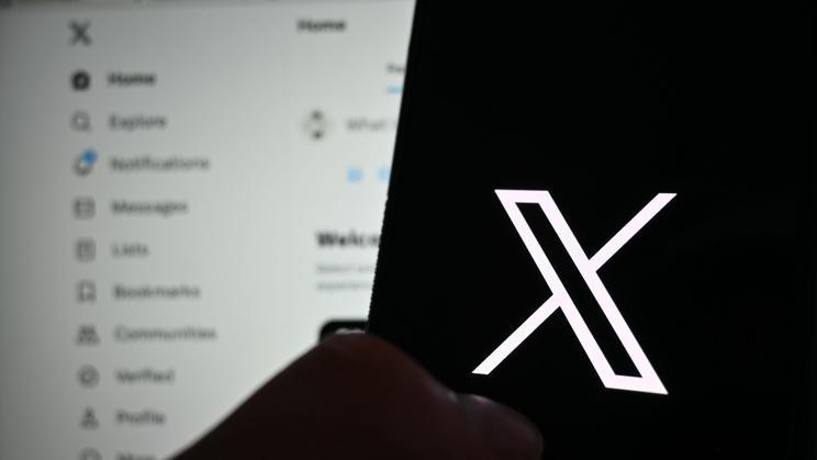 Twitter, x - Ikona, poutak