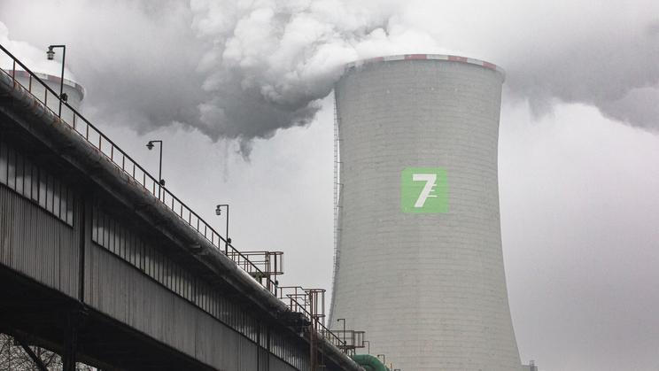 Uhelná elektrárna Chvaletice, Sev.en, Pavel Tykač, energetika, znečištění, smog, ekologie, obec Trnávka