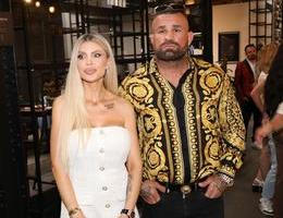 Lela Vémola, Karlos Vémola