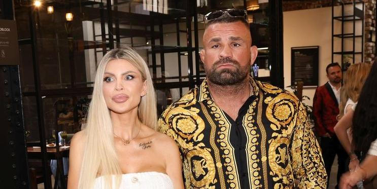 Lela Vémola, Karlos Vémola