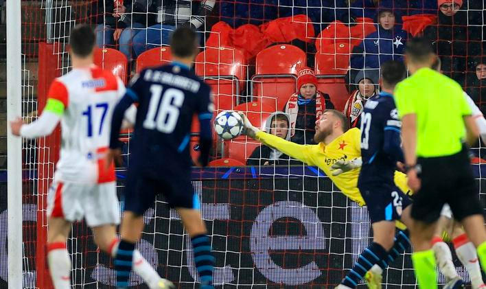 UEFA Champions League - Slavia Praha vs Athletic Cub