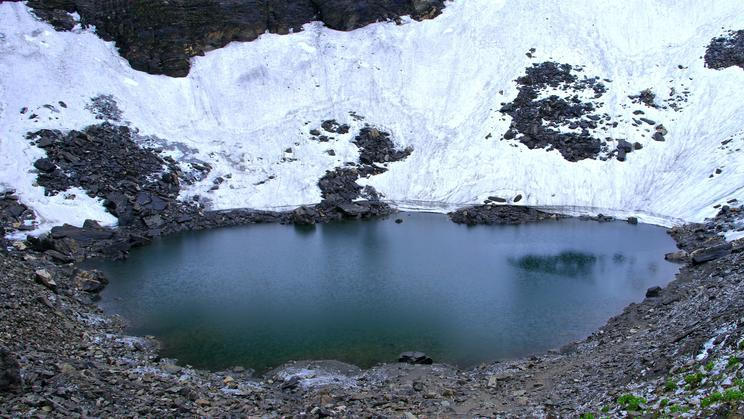 Himalájské jezero Roopkund