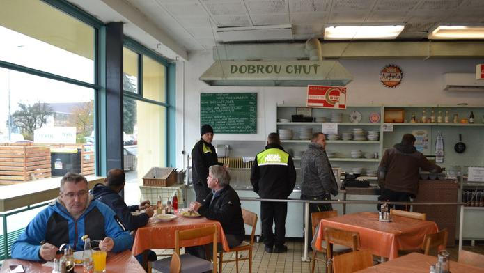 Retro bufet 1982 Nový Bor