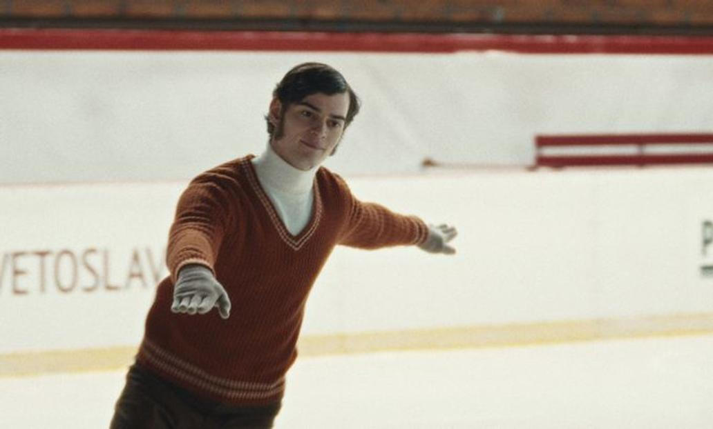 Z filmu Nepela režiséra Gregora Valentoviče. Na snímku Josef Trojan jako krasobruslař Ondrej Nepela.