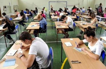 Žáci, studenti, test, zkouška, přijímačky