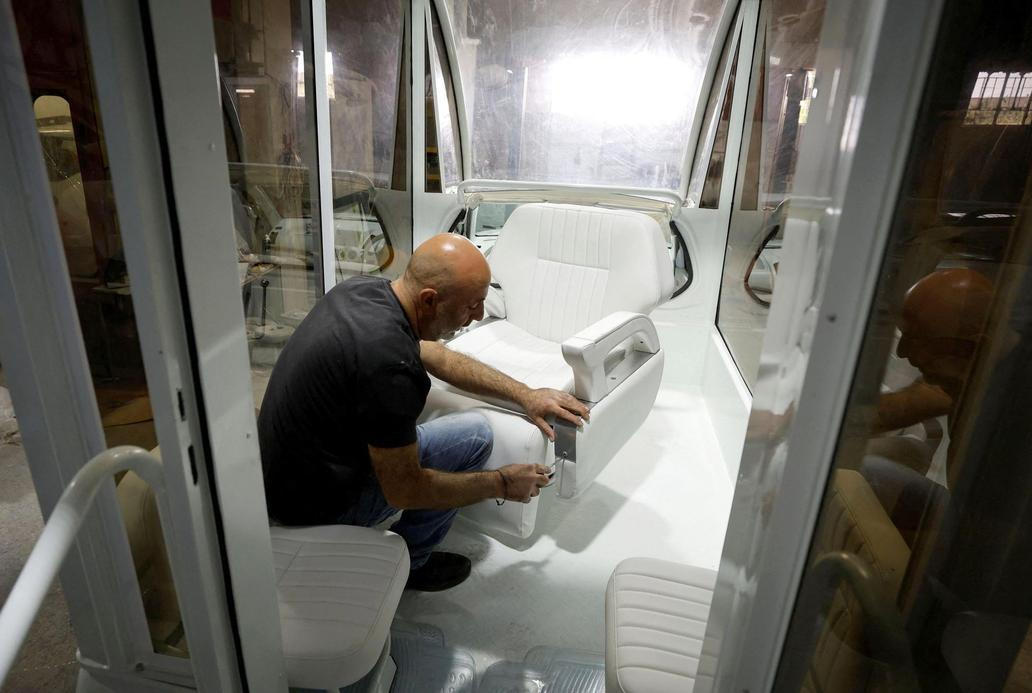 Palestina, Betlém, papamobil, papež František, zdravotníci, přestavba,