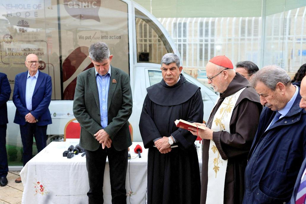 Palestina, Betlém, papamobil, papež František, zdravotníci, přestavba,